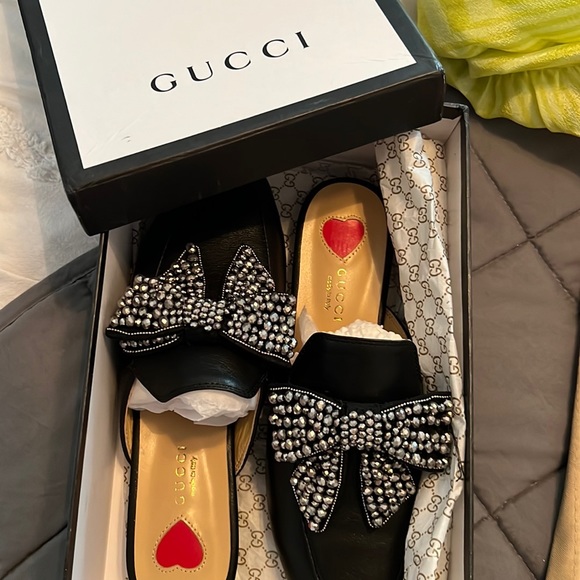 Gucci Shoes Gucci Bow Slides In Perfect Condition Poshmark